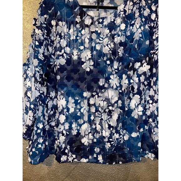 By JJ Office Business Casual Romcom Appliqué 3D Floral Shear 3/4 Sleeve Top - Picture 3 of 9